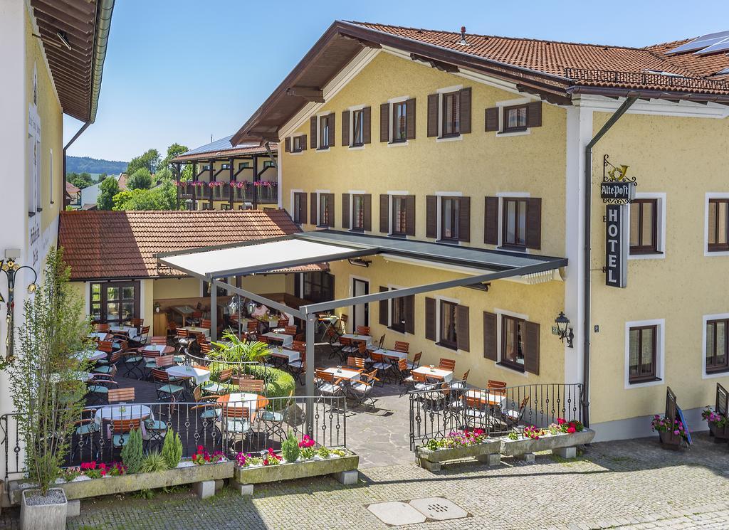 Graefliches Hotel Alte Post Бад Бирнбах Екстериор снимка