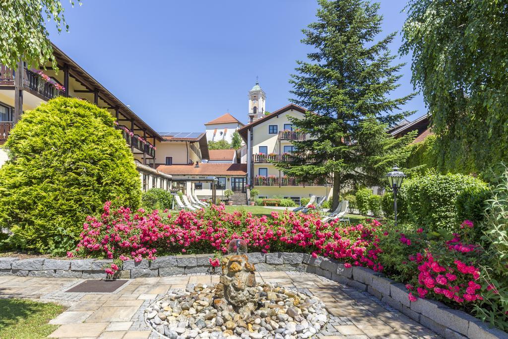 Graefliches Hotel Alte Post Бад Бирнбах Екстериор снимка