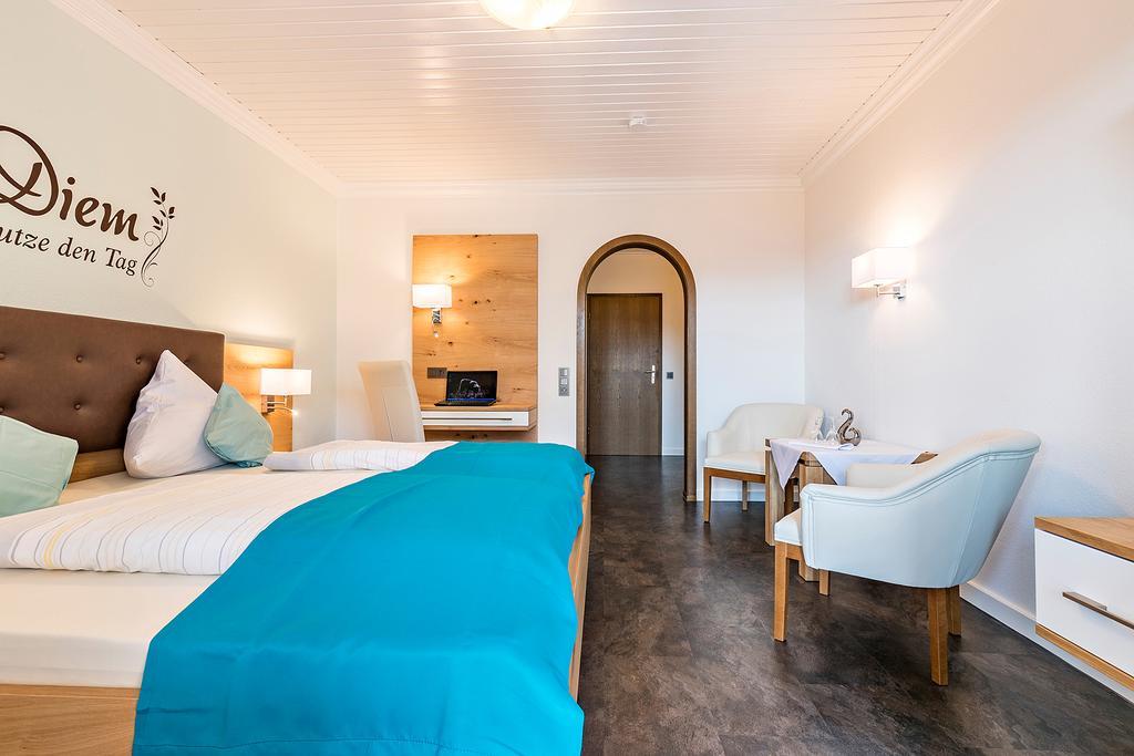Graefliches Hotel Alte Post Бад Бирнбах Екстериор снимка